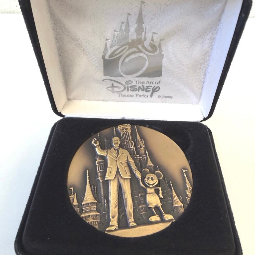 Vintage Walt Disney & Mickey Mouse Partners Statue Commemorative Medallion #4763